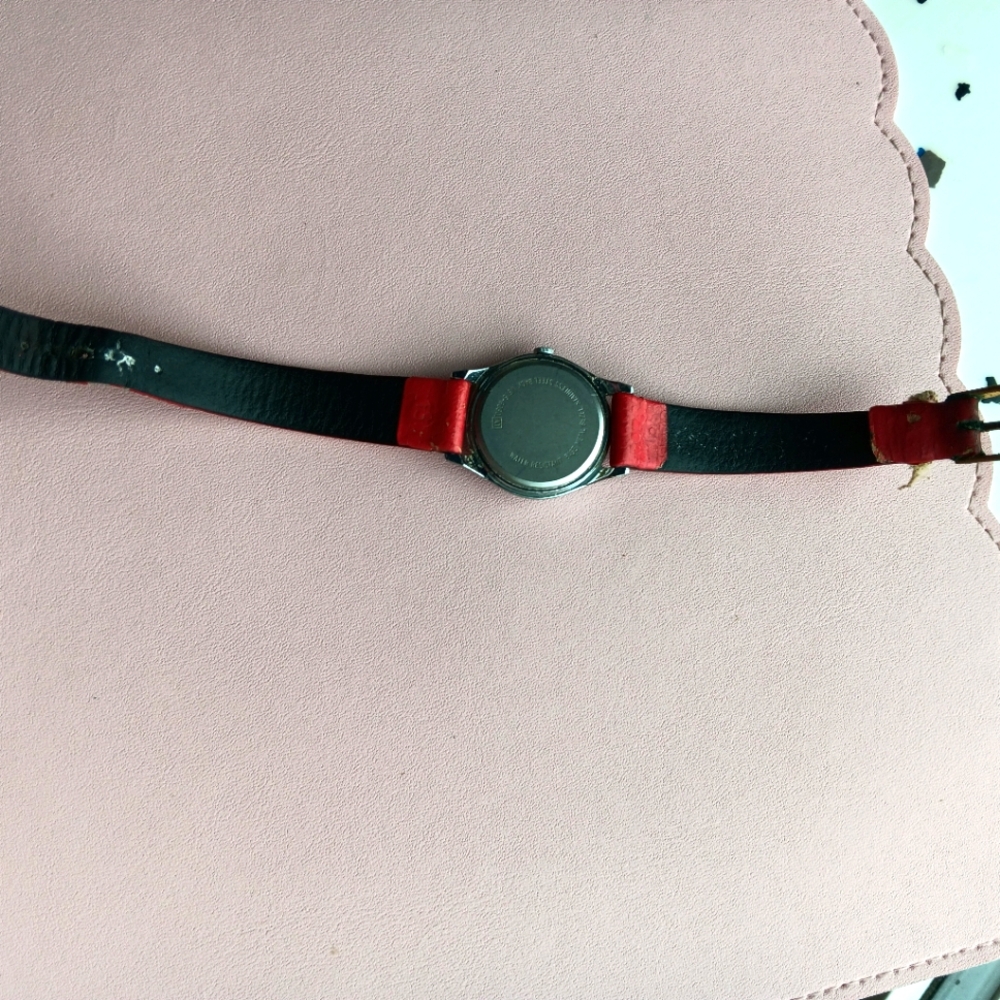 Vintage Minnie Mouse Disney Watch - Picture 2 of 3